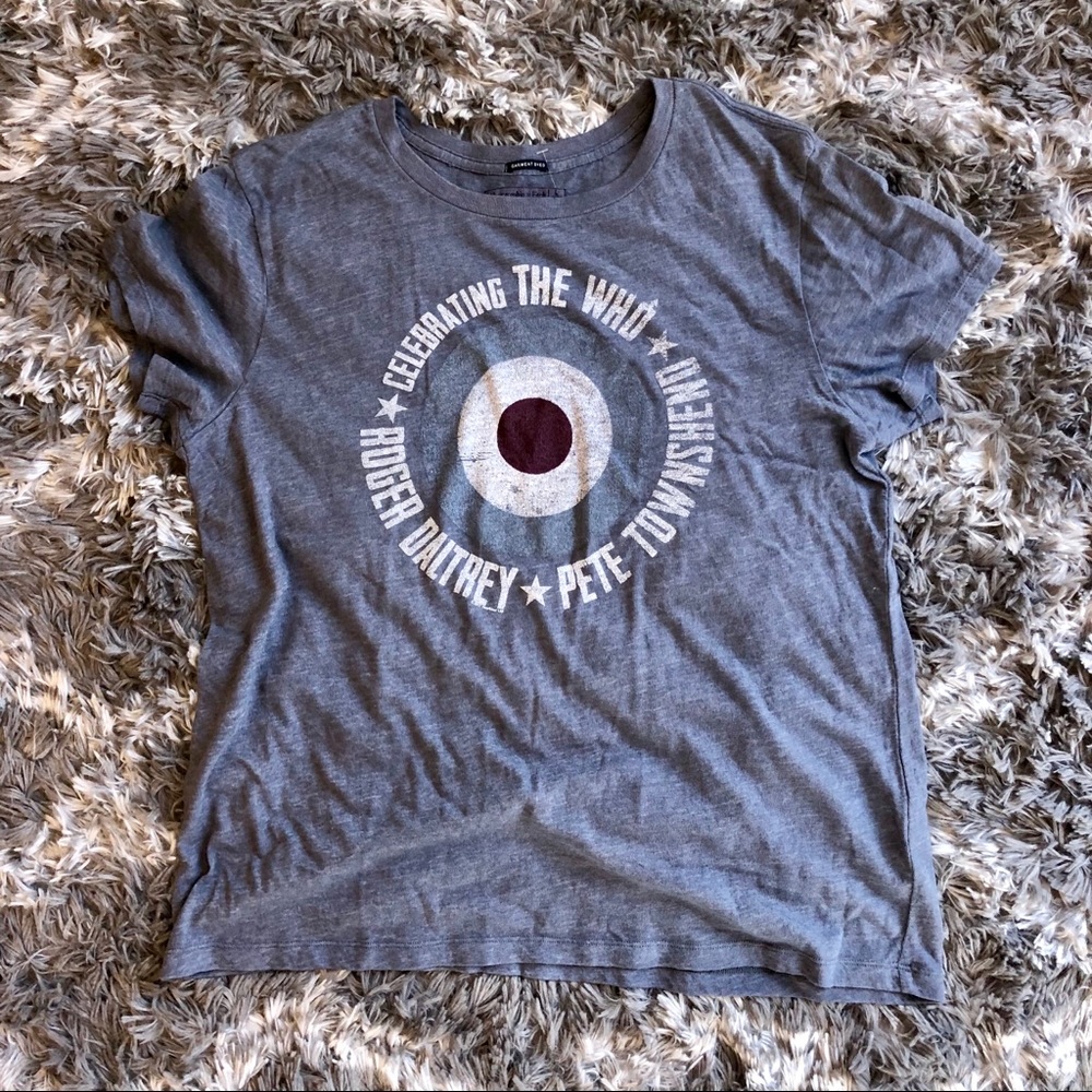 New Abercrombie Graphic Tee